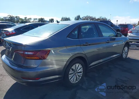 2019 Volkswagen Jetta 1.4T R-Line/1.4T S/1.4T Se z USA, uszkodzony, nr VIN 3VWC57BU1KM237956